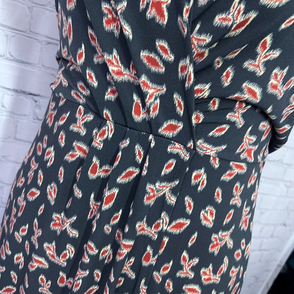 👗|•BANANA REPUBLIC•| Dark Grey Graphic Dress Size Large - Picture 5 of 8